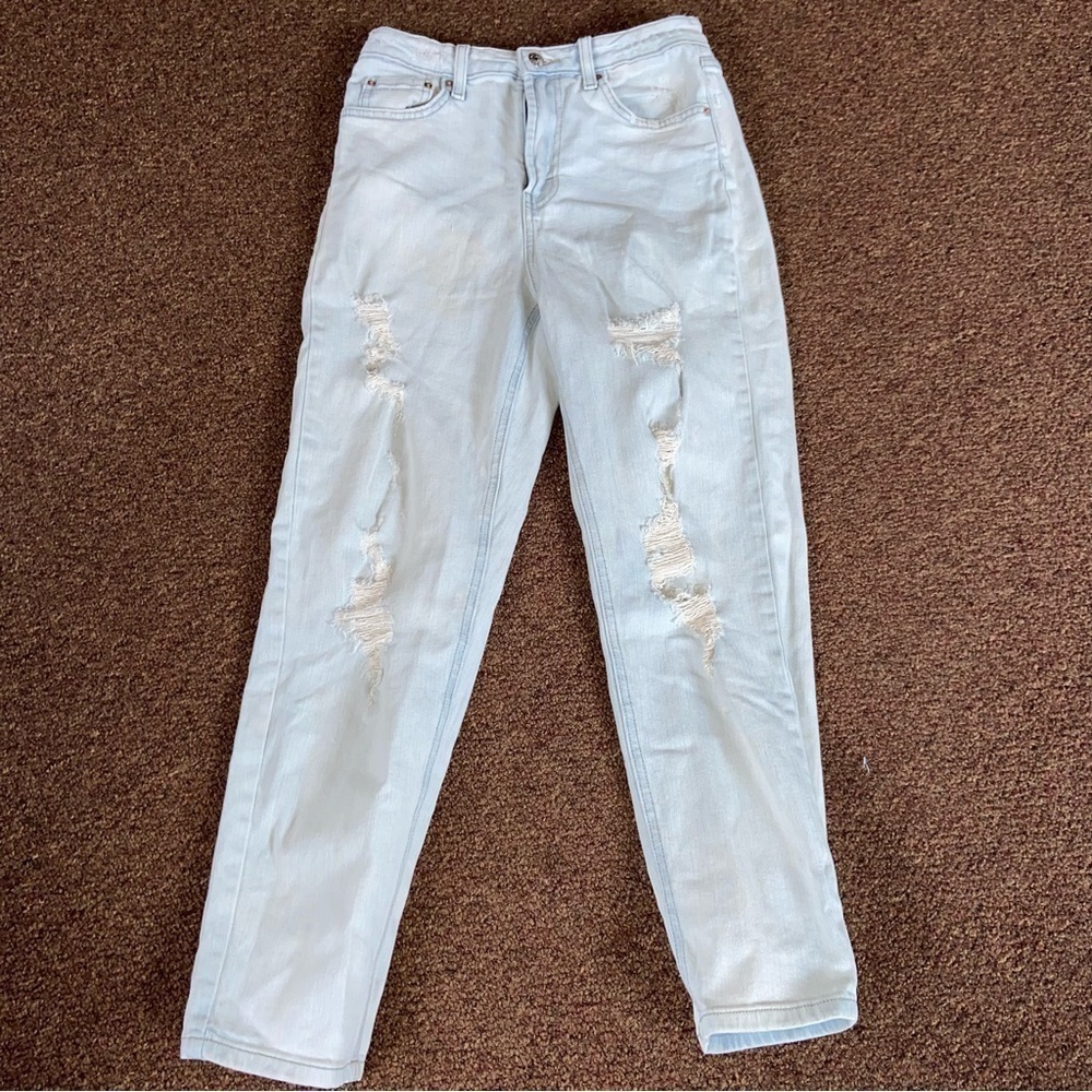 WILD Fable high rise mom jeans ripped just enough to make your swagger all day.
